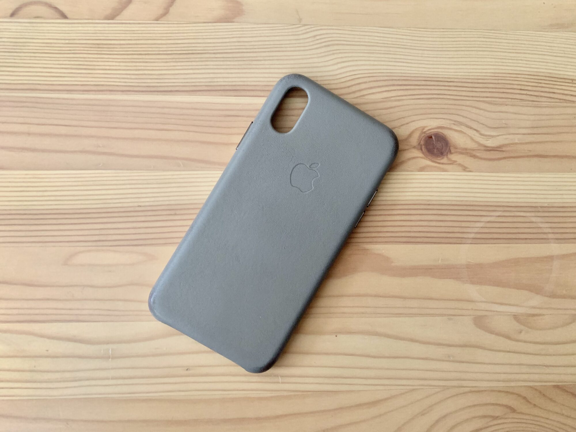 iPhoneはやっぱり純正レザーケースが一番良い「Apple Leather