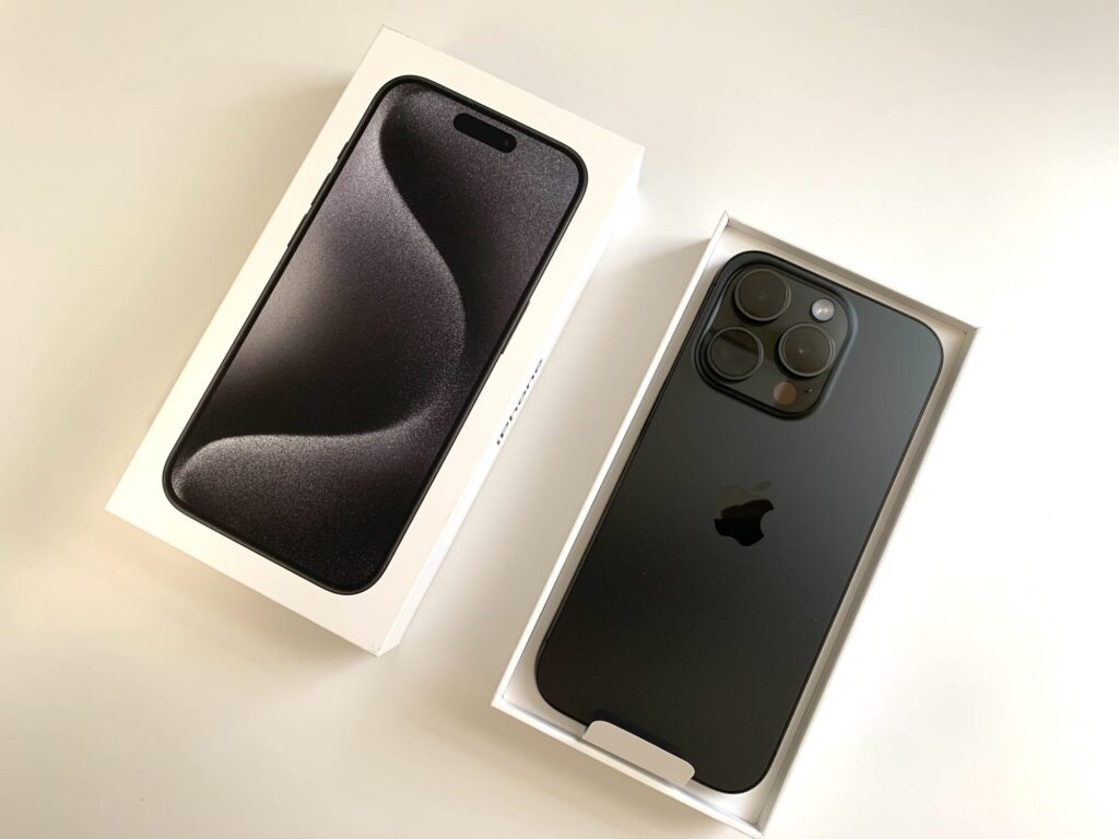 Apple iPhone15Pro ブラックチタニウム